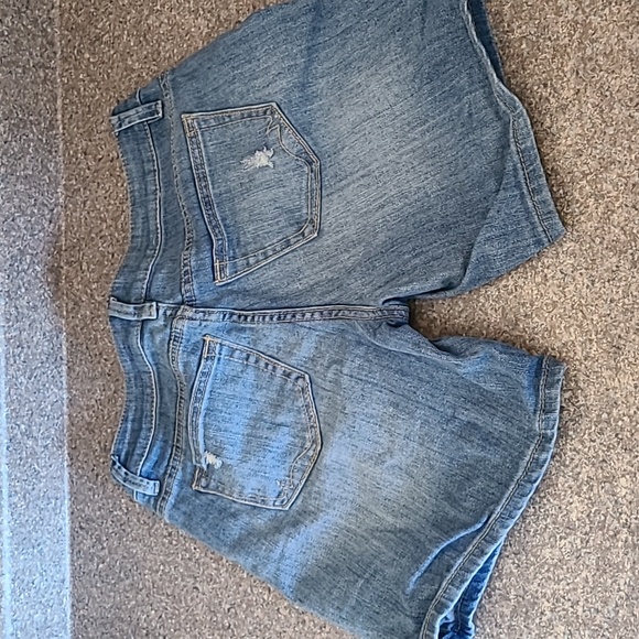 Warehouse one size 4 shorts - Picture 2 of 4